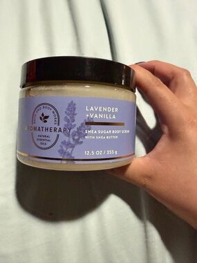 🌧️Bath & Body Works Lavender + Vanilla Shea Sugar Body Scrub - Purple & Black